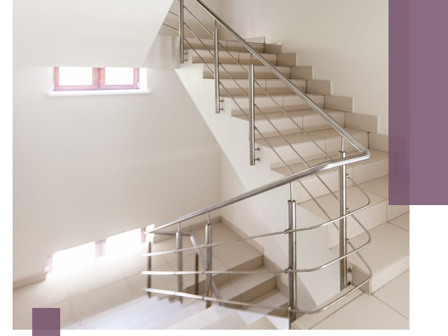 Установка и замена перил в подъезде в Устях-Куте