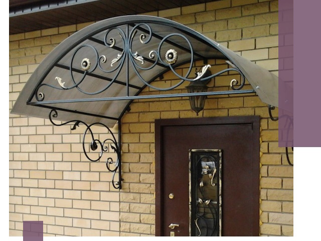 Изготовление козырьков из металла под ключ в Устях-Куте